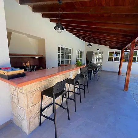 Niki * Pano Akourdalia