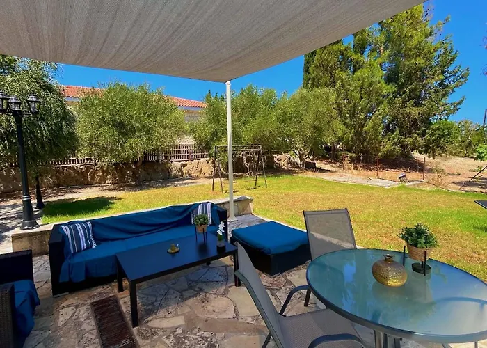 Niki Pano Akourdalia